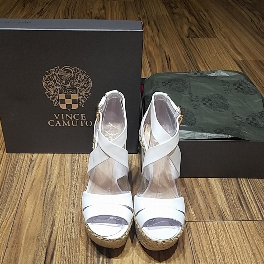 Vince Camuto Wedges